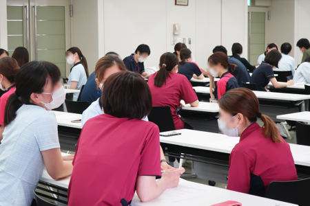 法人研修
医療・介護職員のための接遇研修